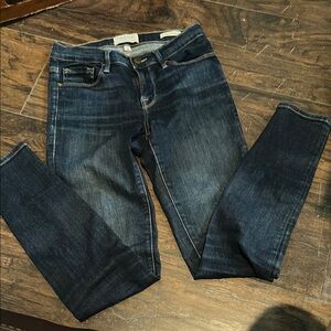 FRAME Le Skinny de Jeanne Jeans.   Size 26